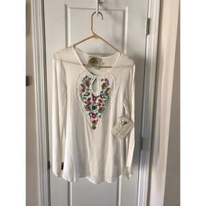 Missy Robertson NWT Women’s Top Large